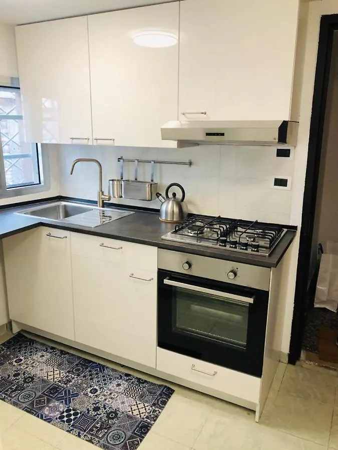 700Mt To Station Venezia,Free Parking, Shuttle Airport Via Napoli 71 Apartment Mestre 0*,  Italy